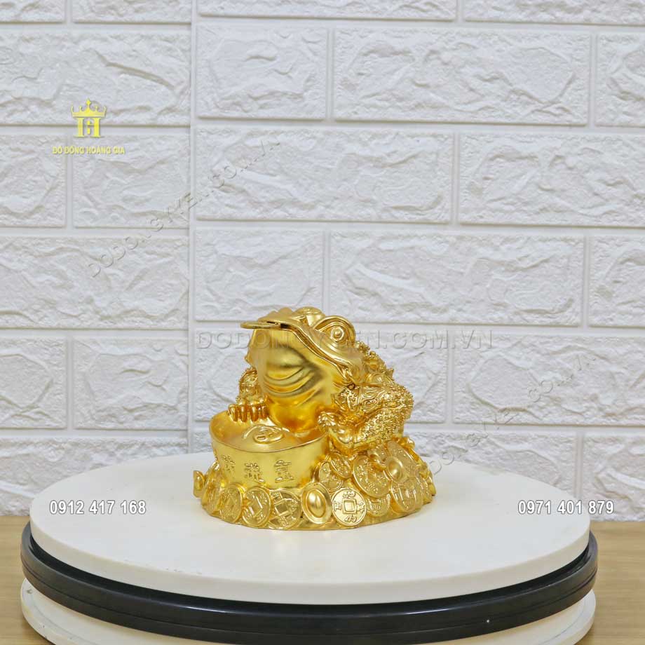 &Yacute; nghĩa phong thủy t&agrave;i lộc khi đặt tượng c&oacute;c 3 ch&acirc;n tại ph&ograve;ng kh&aacute;ch, nơi kinh doanh